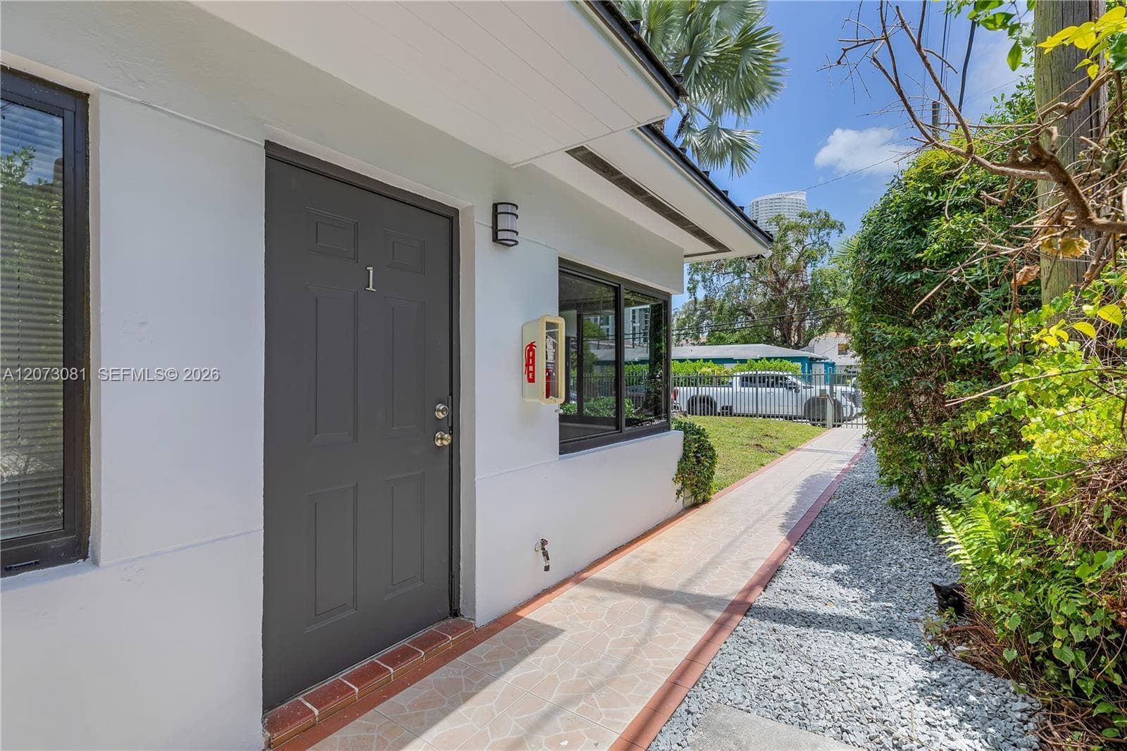 620 SW 6th Ave, Miami FL 33130