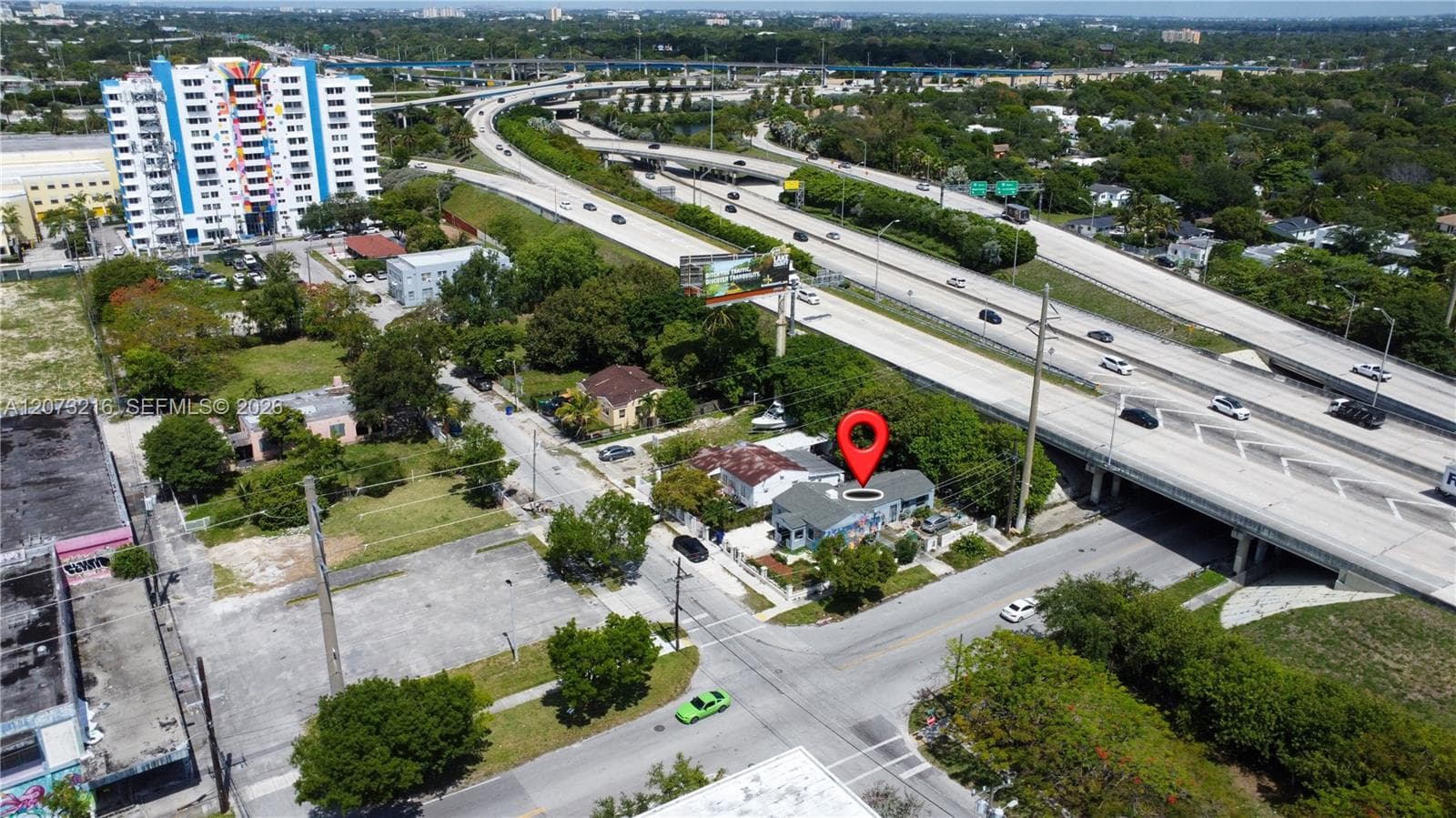 301 NW 37th St, Miami FL 33127