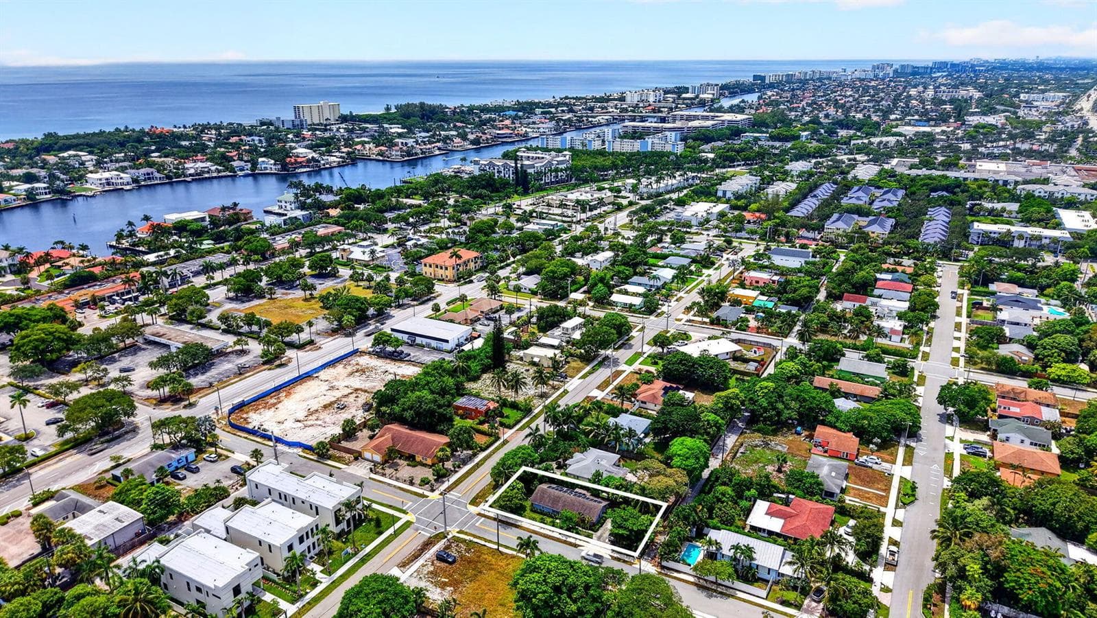 310 SE 8TH Street, Delray Beach FL 33483
