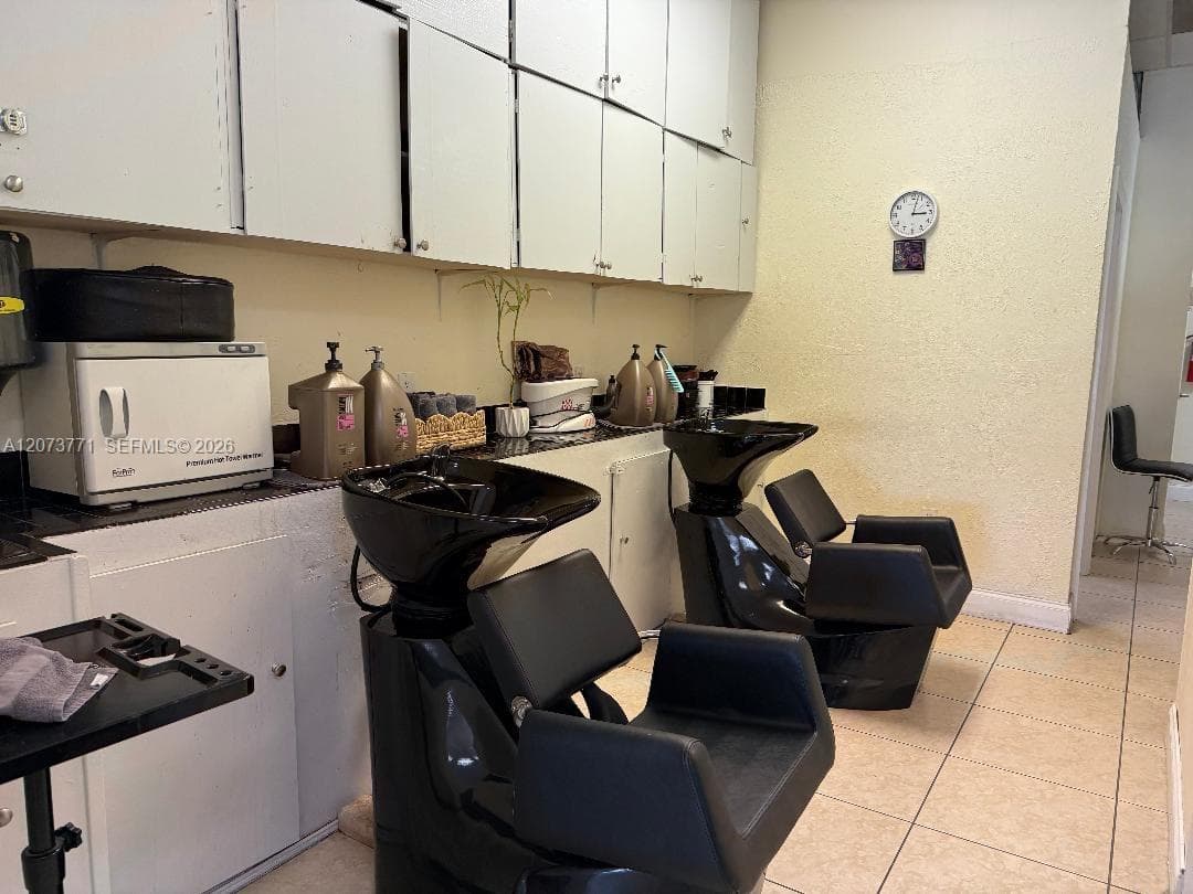 Kendall, FL, 33177