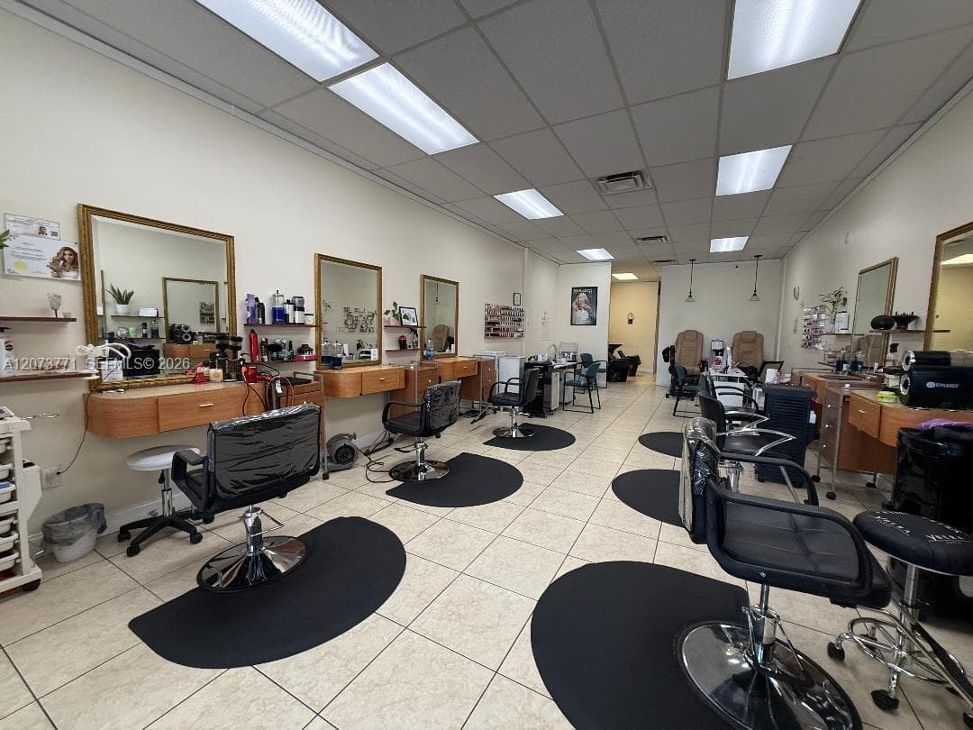 Kendall, FL, 33177