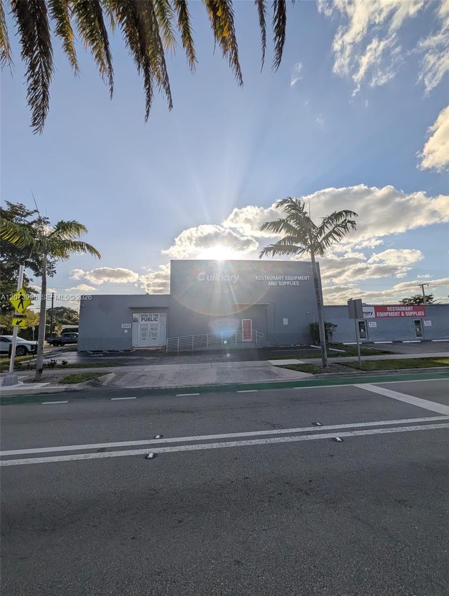 3555 N Andrews Ave, Oakland Park FL 33309