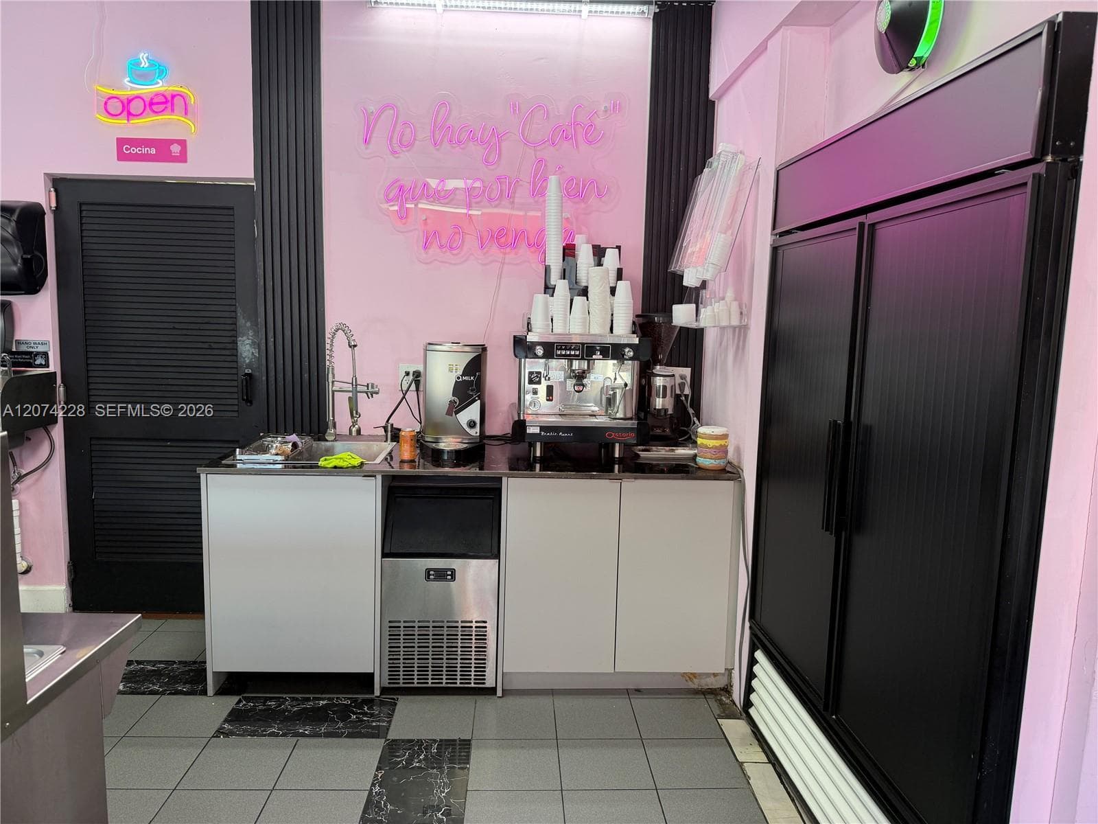 Restaurant E For Sale, Hialeah FL 33010