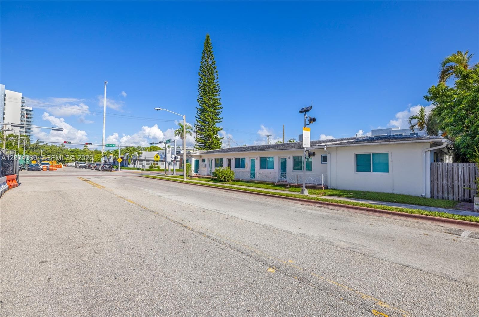 625 75th St, Miami Beach FL 33141