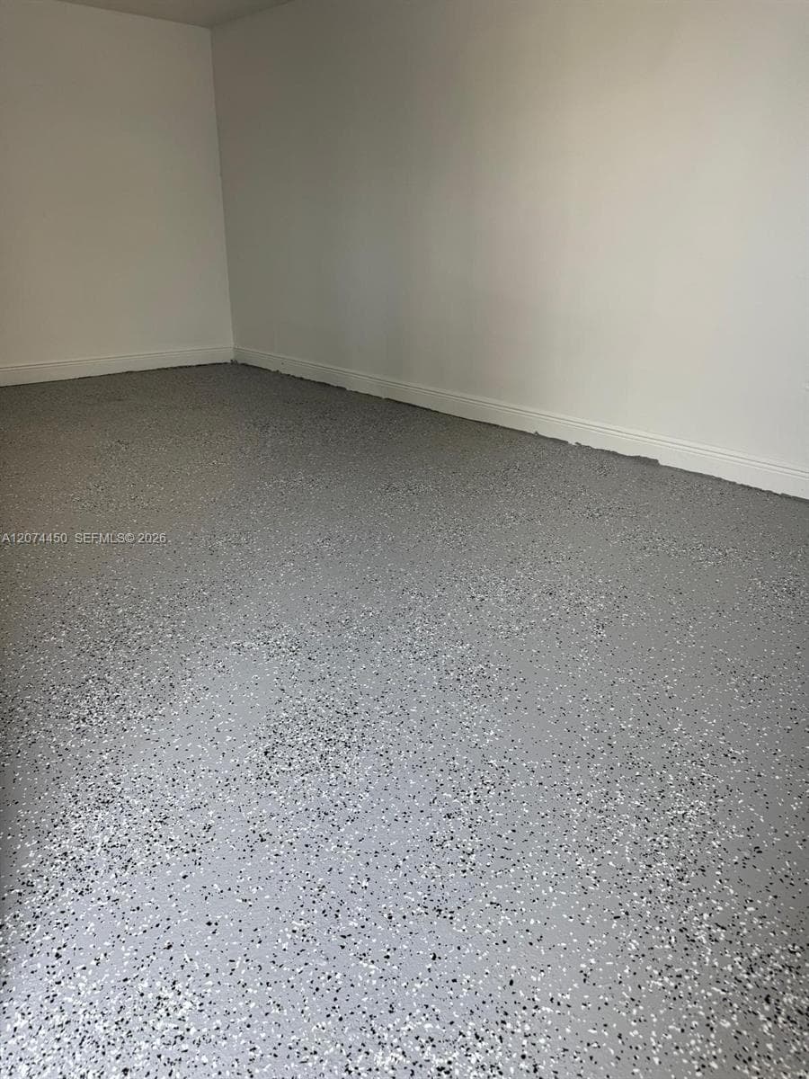 1579 W 39 pl # 1579, Hialeah FL 33012