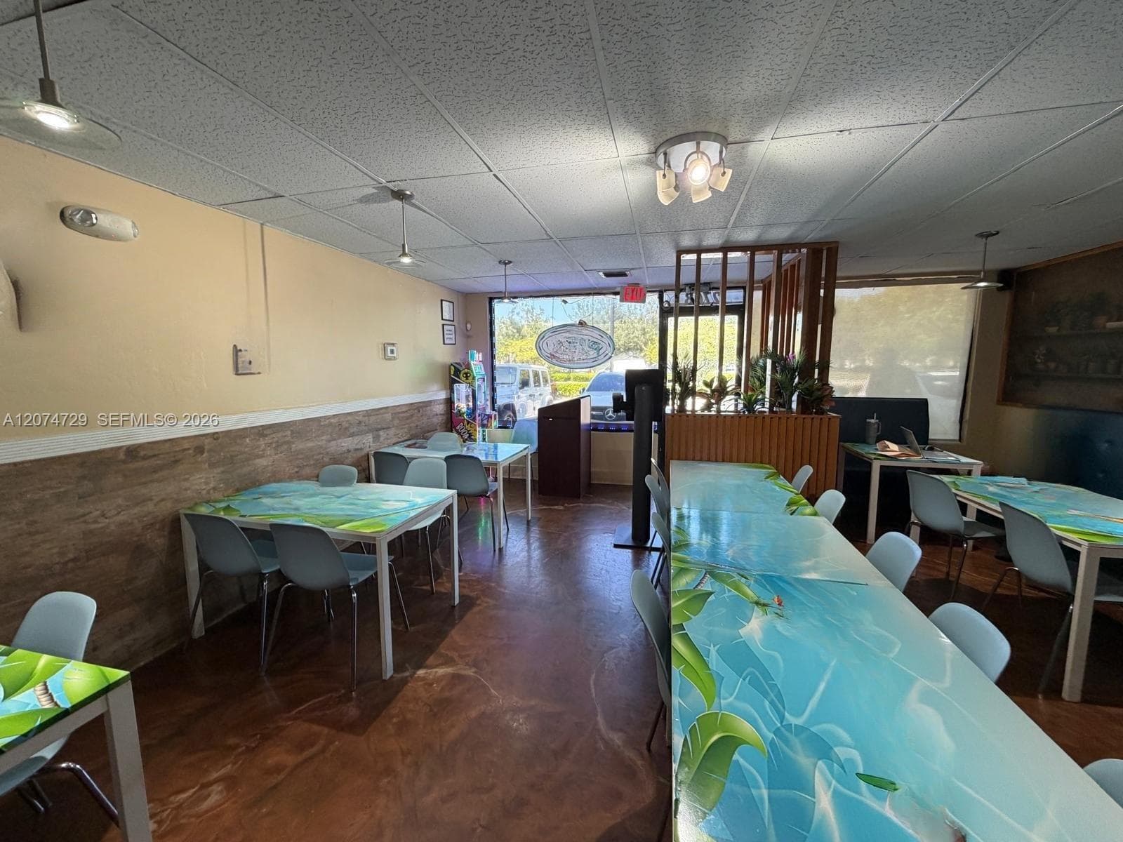 2750 N University Dr, Sunrise FL 33322