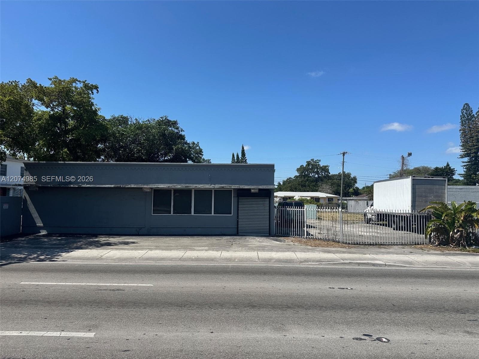2531 NW 79th St, Miami FL 33147