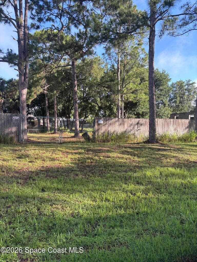 735 Carousel Street SE, Palm Bay FL 32909