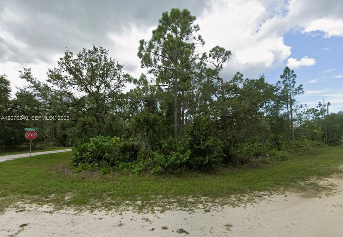 28047 Aloha Dr, Other City - In The State Of Florida FL 33955