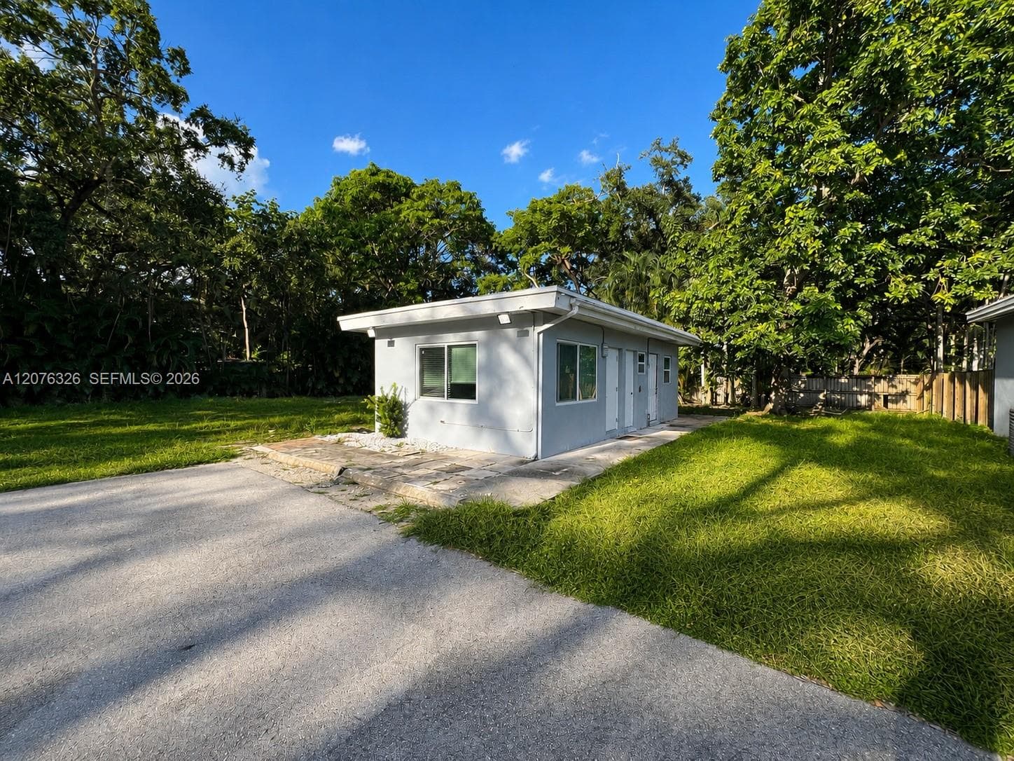 3981 SW 58th St, Dania Beach FL 33312