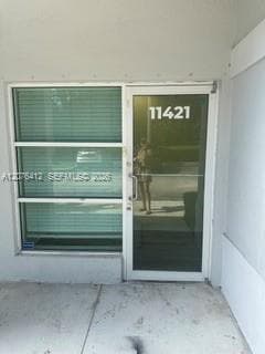 11421 NW 122nd St, Medley FL 33178