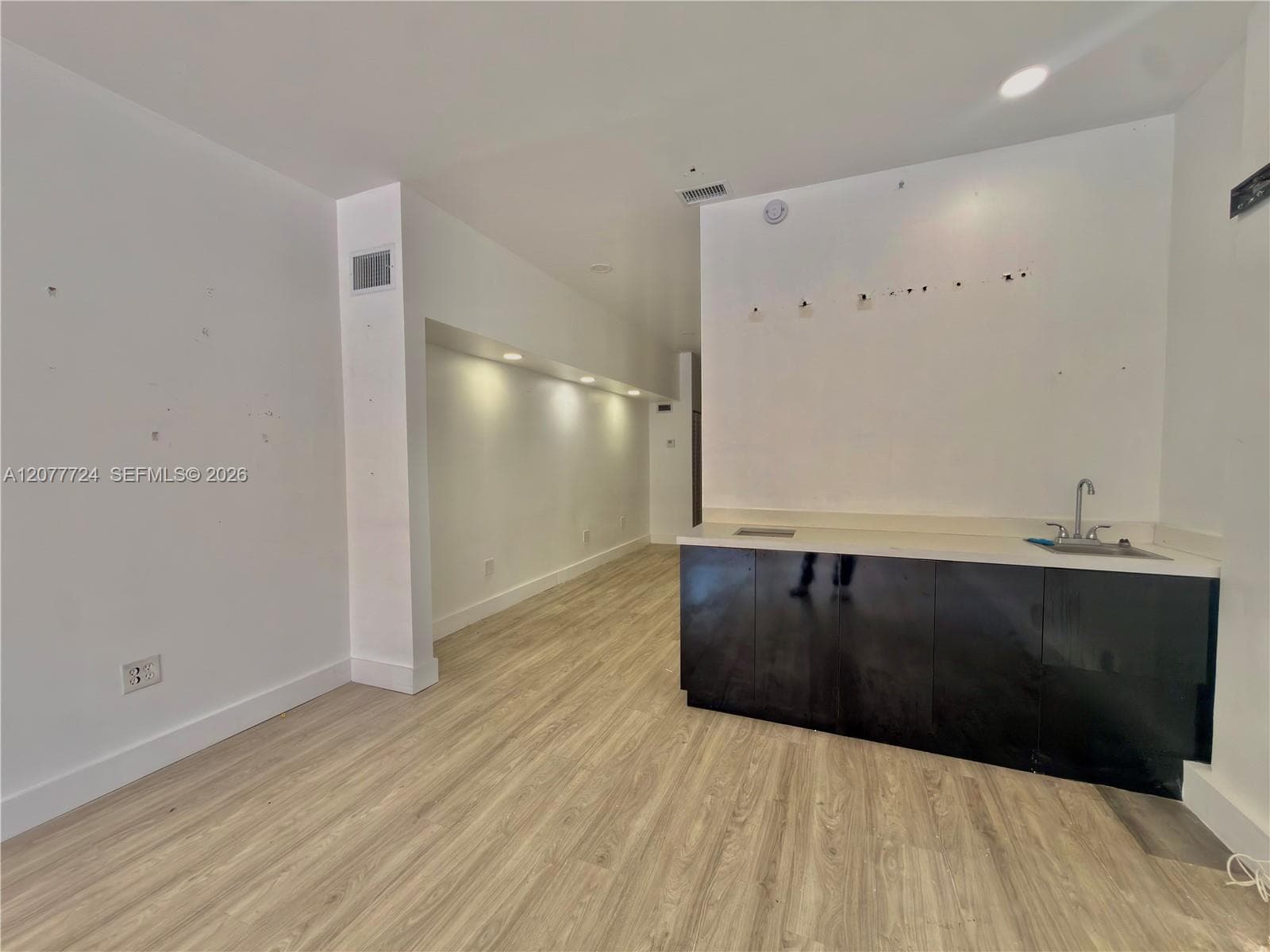 5323 SW 8th ST, Coral Gables FL 33134
