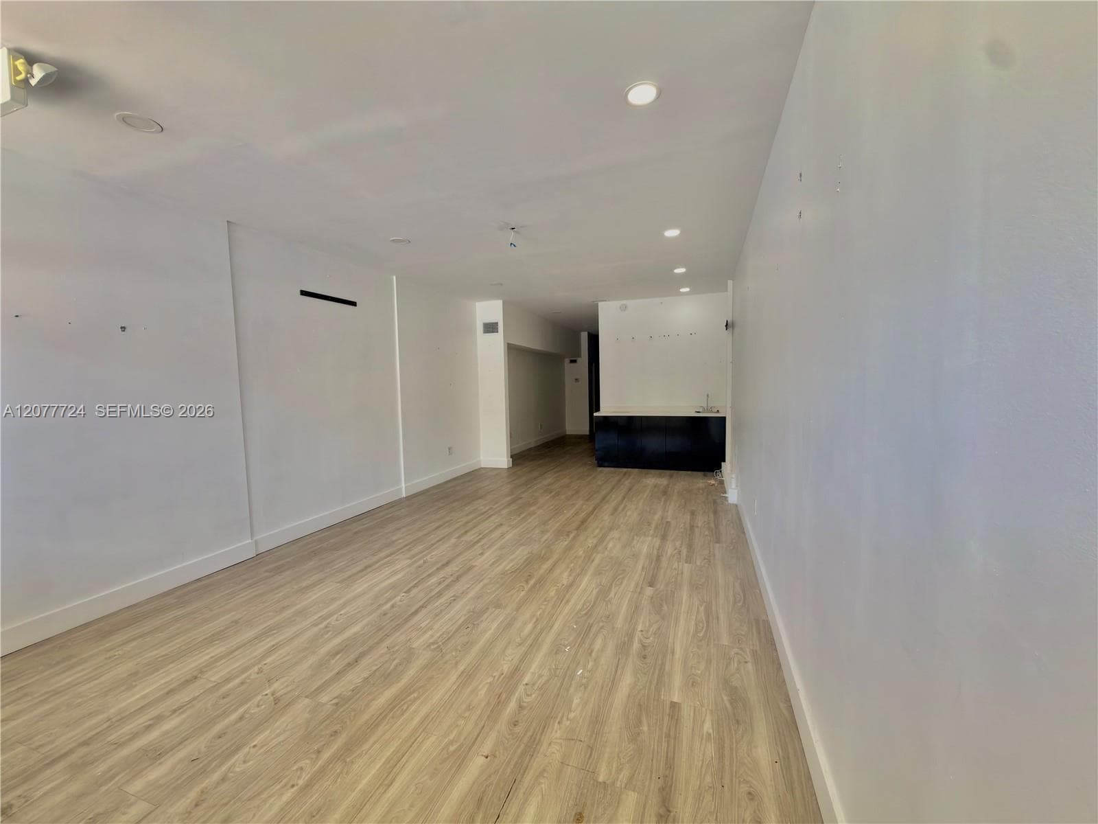 5323 SW 8th ST, Coral Gables FL 33134