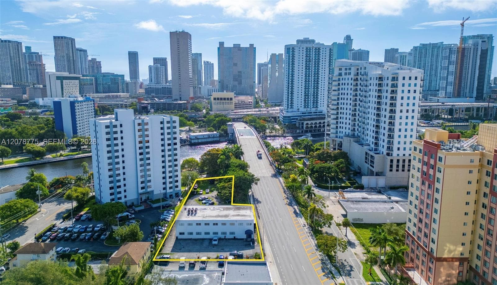 529 W Flagler St, Miami FL 33130