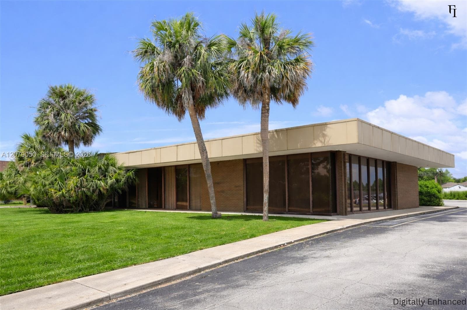 940 Deltona Blvd, Deltona FL 32725