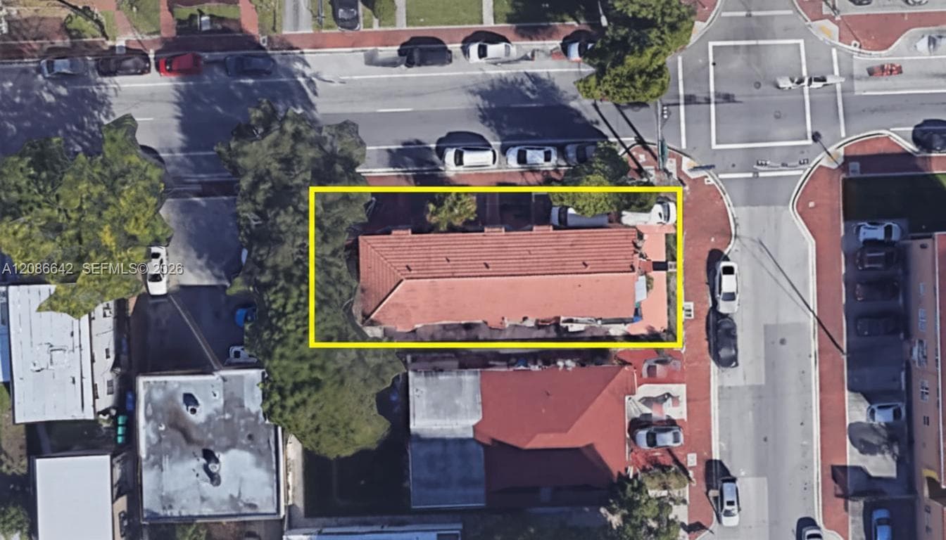 600 SW 16th Ave, Miami FL 33135