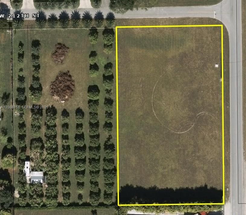21220 SW 194, Miami FL 33187