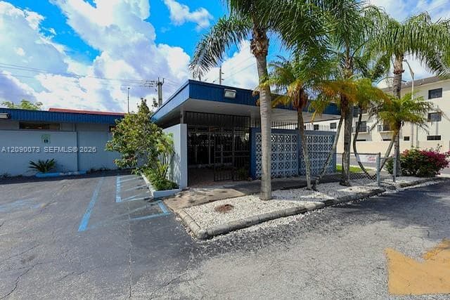 2825 E 4th Ave, Hialeah FL 33013