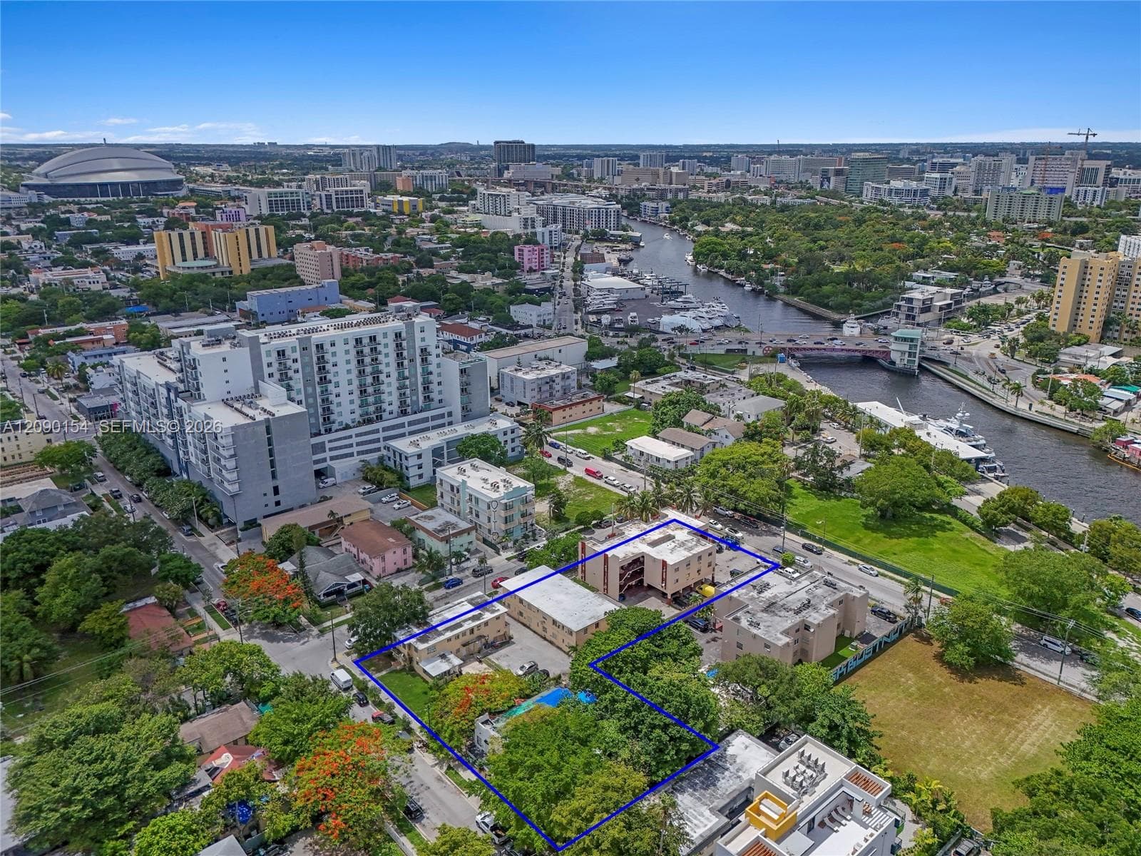 690 NW 3rd St, Miami FL 33128