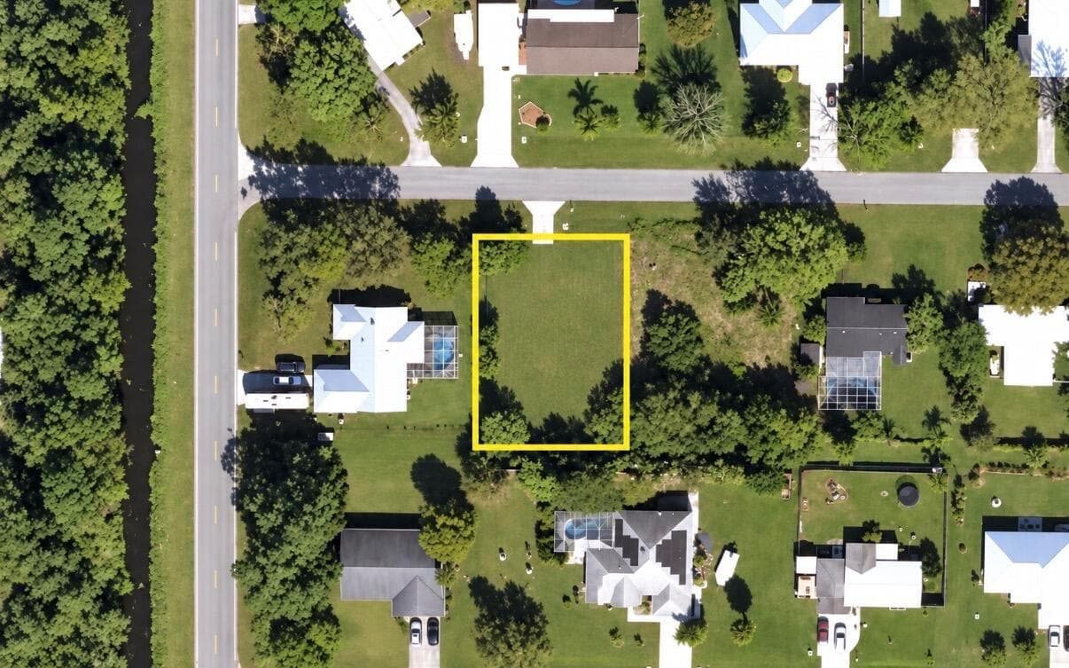8003 Lockwood Drive, Fort Pierce FL 34951