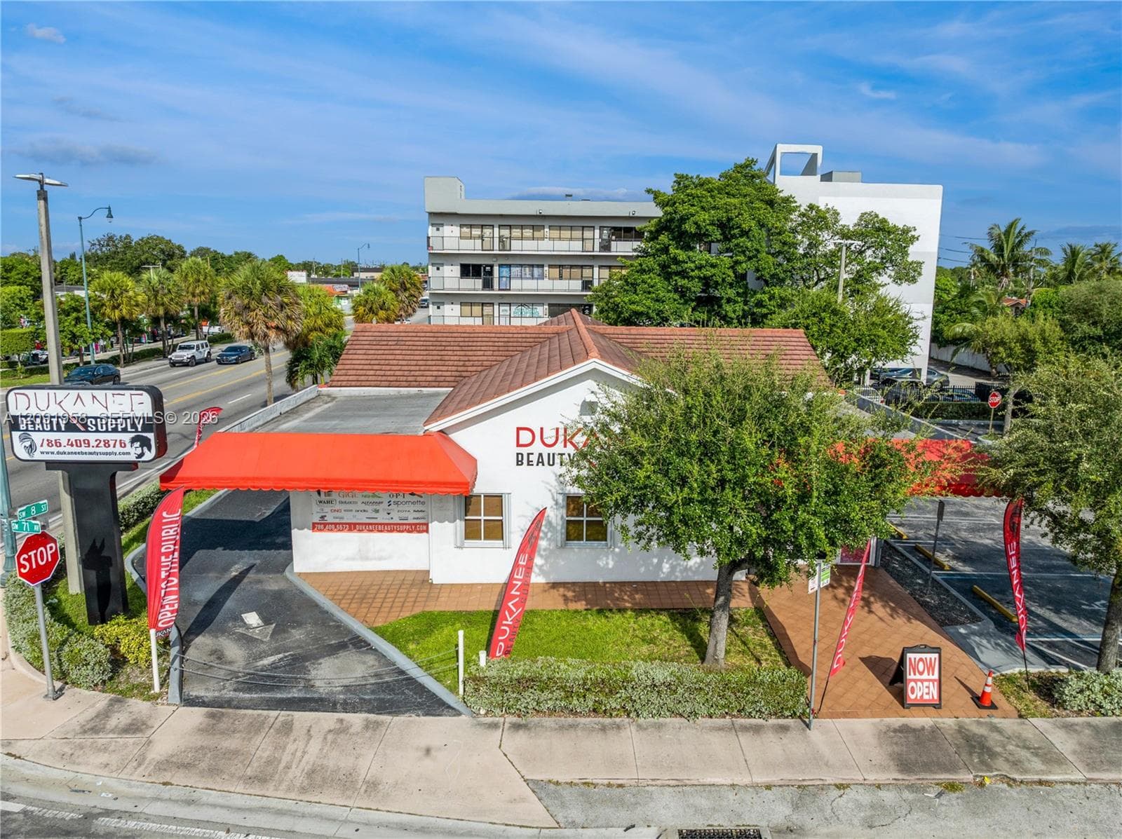 7101 SW 8th St, Miami FL 33144