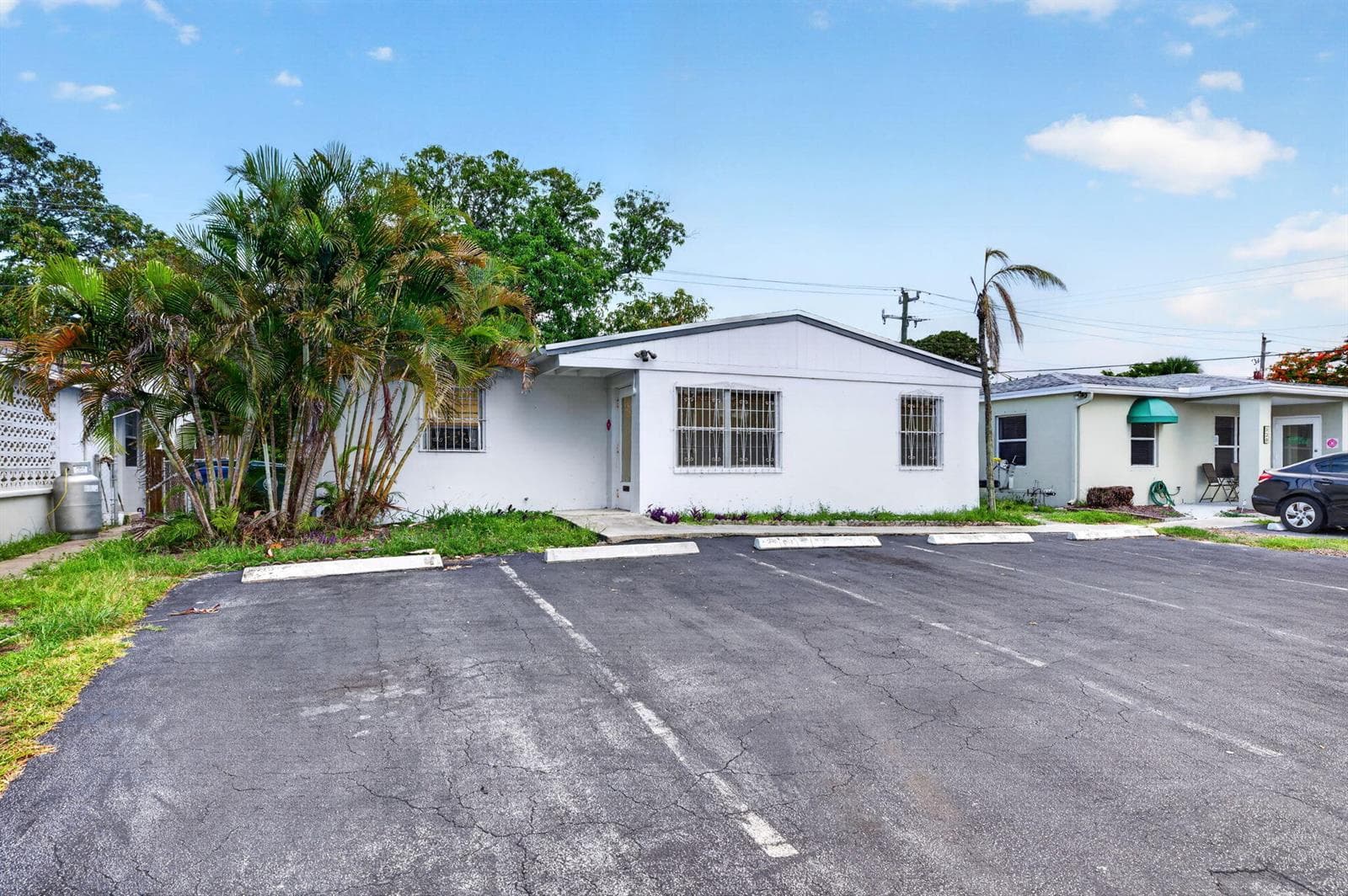 130 NE 51ST Street, Oakland Park FL 33334
