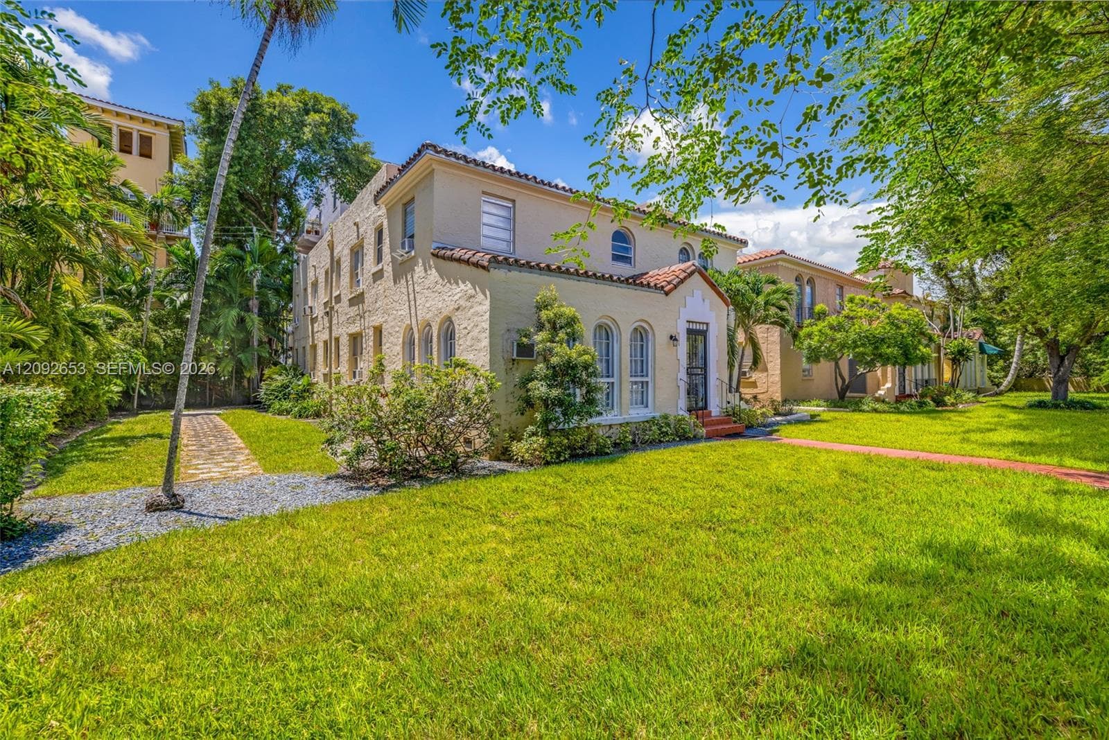 114 Menores Ave, Coral Gables FL 33134