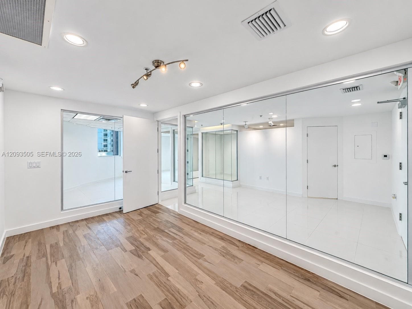 40 SW 13th St # 505, Miami FL 33130