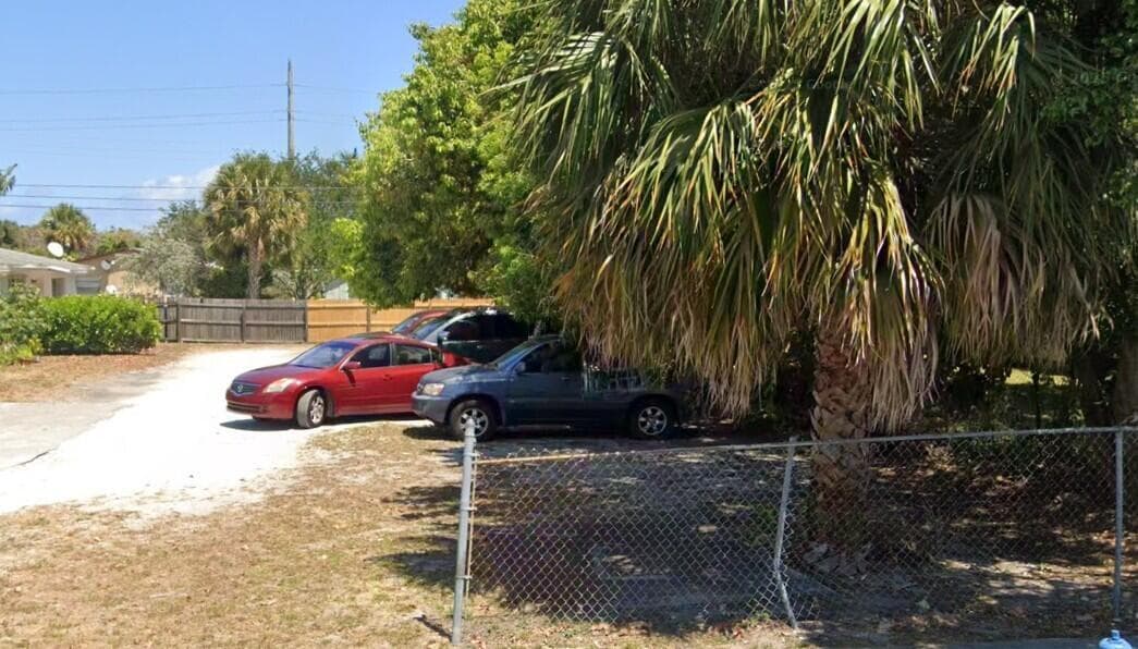 225 SW 13TH, Delray Beach FL 33444