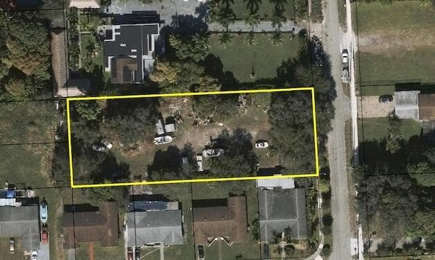 17400 NW 20th Avenue, Miami Gardens FL 33056