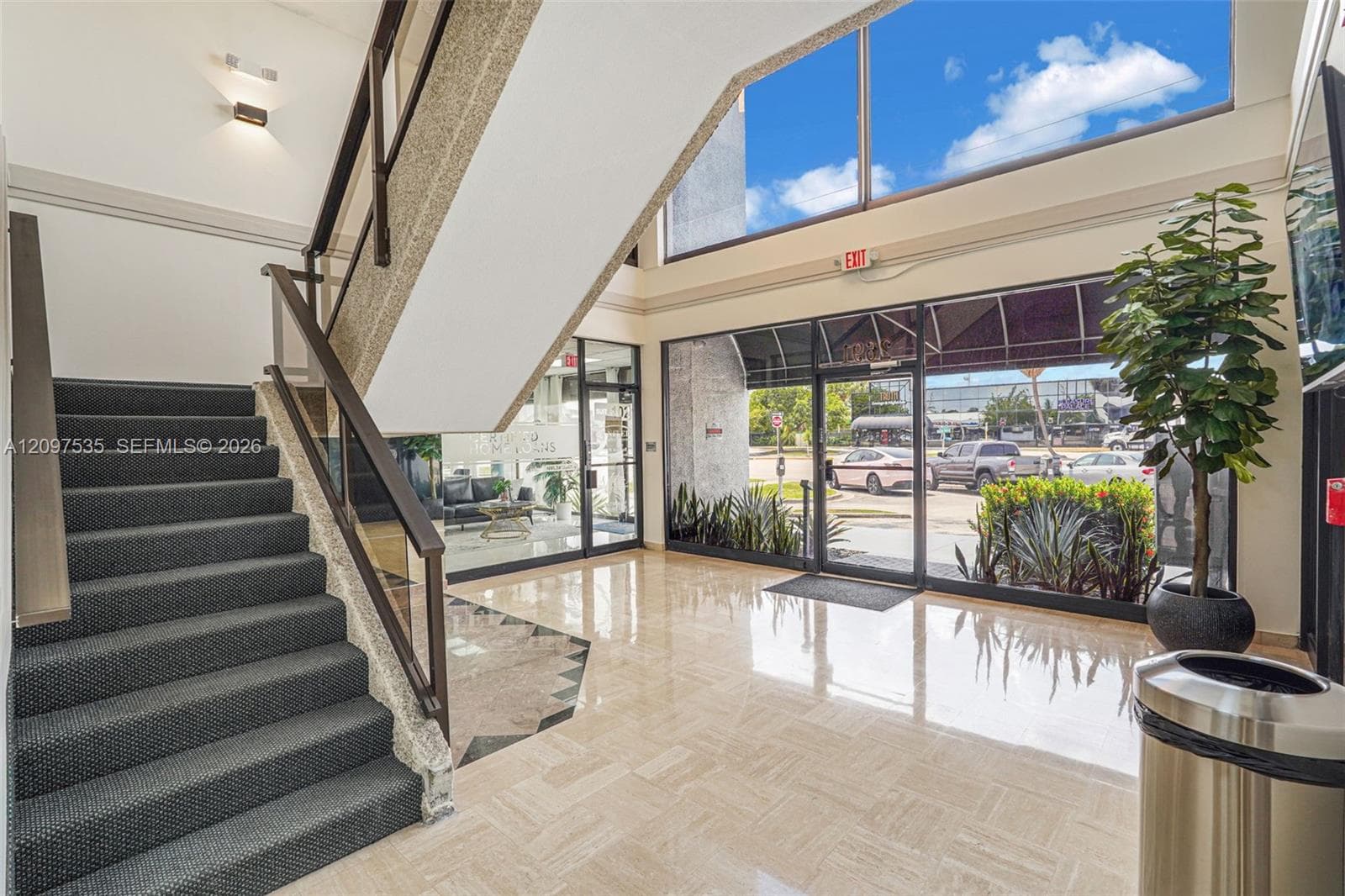 2691 E Oakland Park Blvd, Fort Lauderdale FL 33306