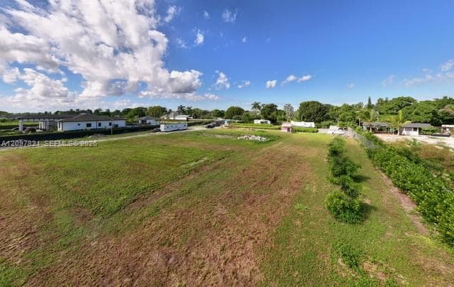 24200 SW 209th Pl, Homestead FL 33031