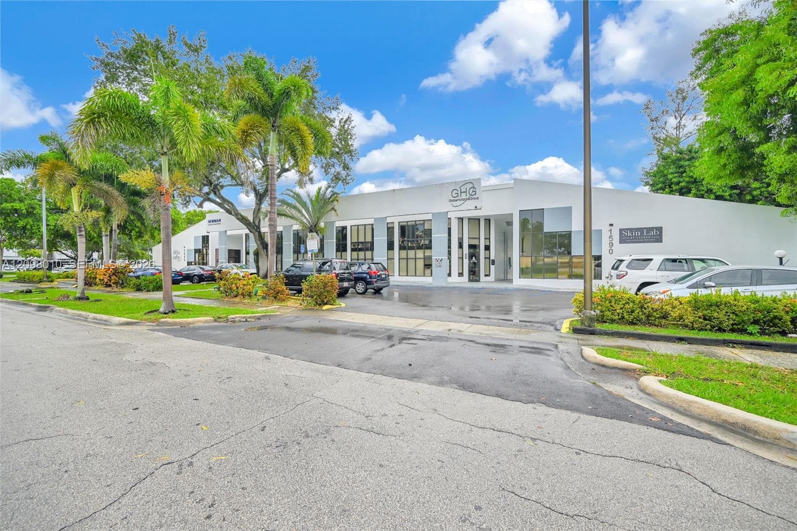 1590 NE 162nd St # 600, North Miami Beach FL 33162
