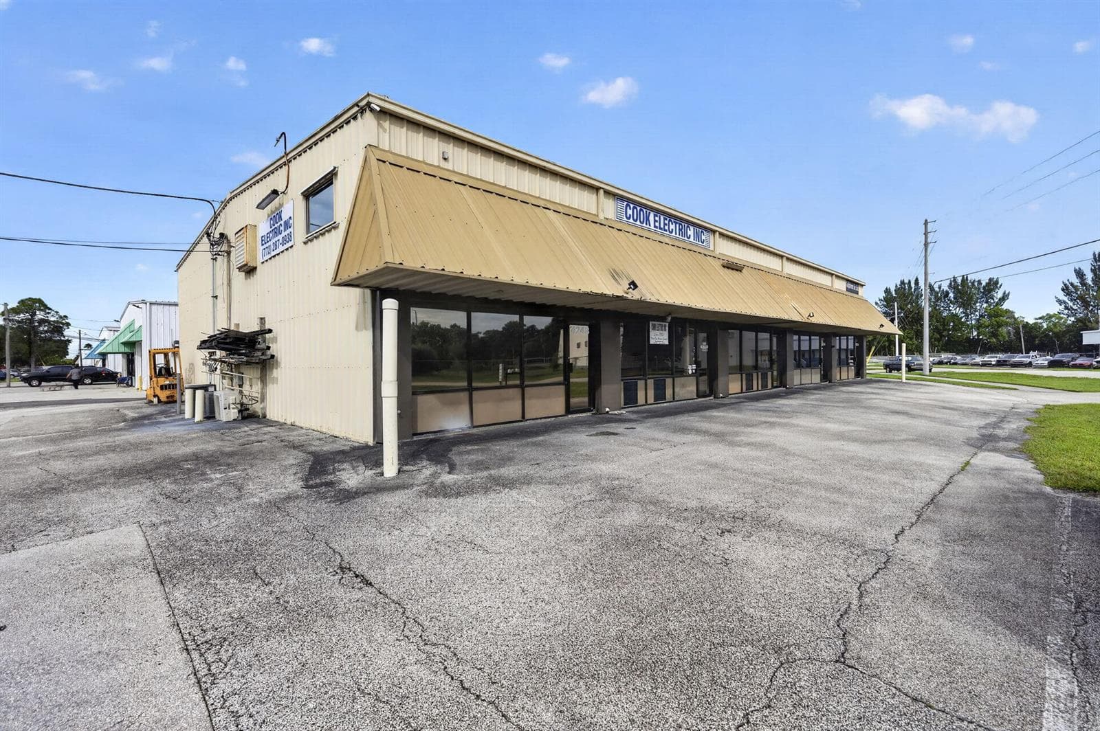 4248 SE COMMERCE Avenue, Stuart FL 34997