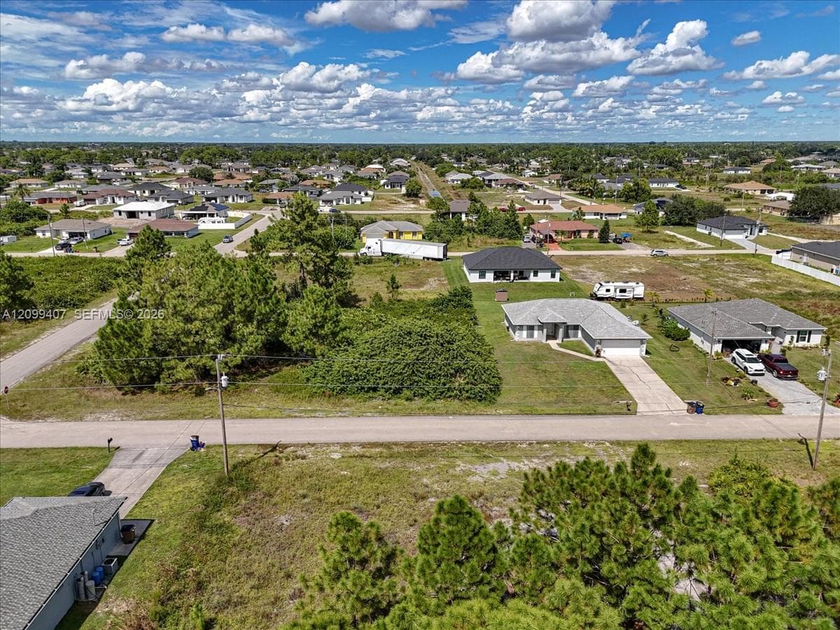 2816 25 ST SW, Lehigh Acres FL 33976