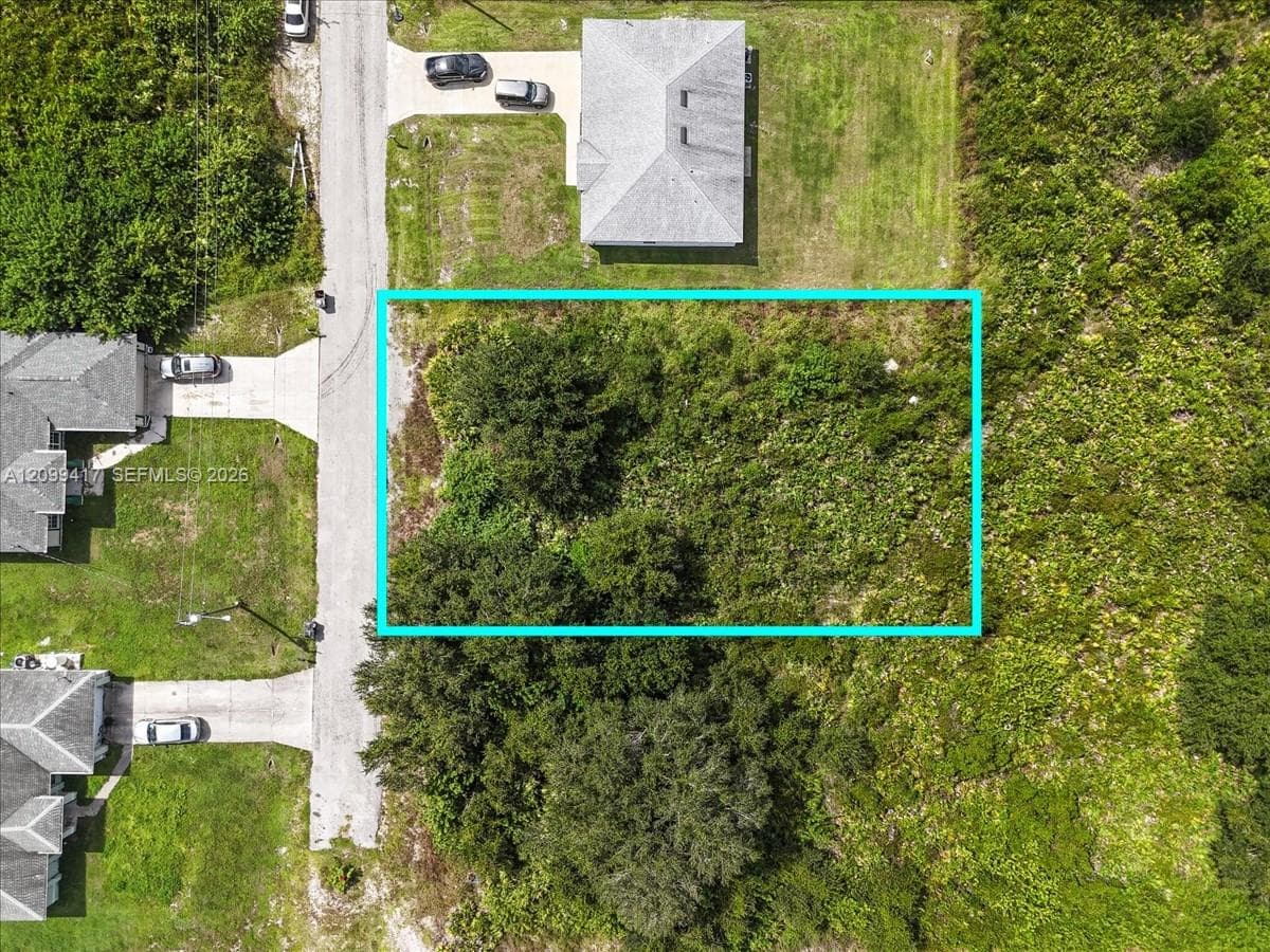 3702 25 ST SW, Lehigh Acres FL 33976