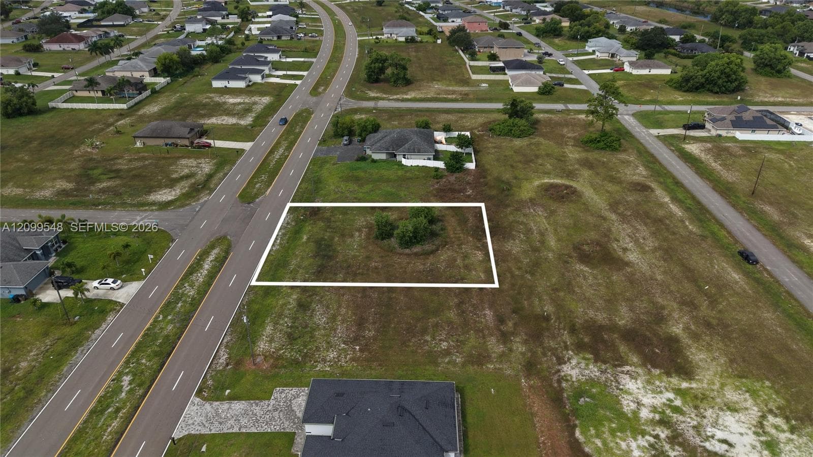 1735 DIPLOMAT PKWY W, Cape Coral FL 33993