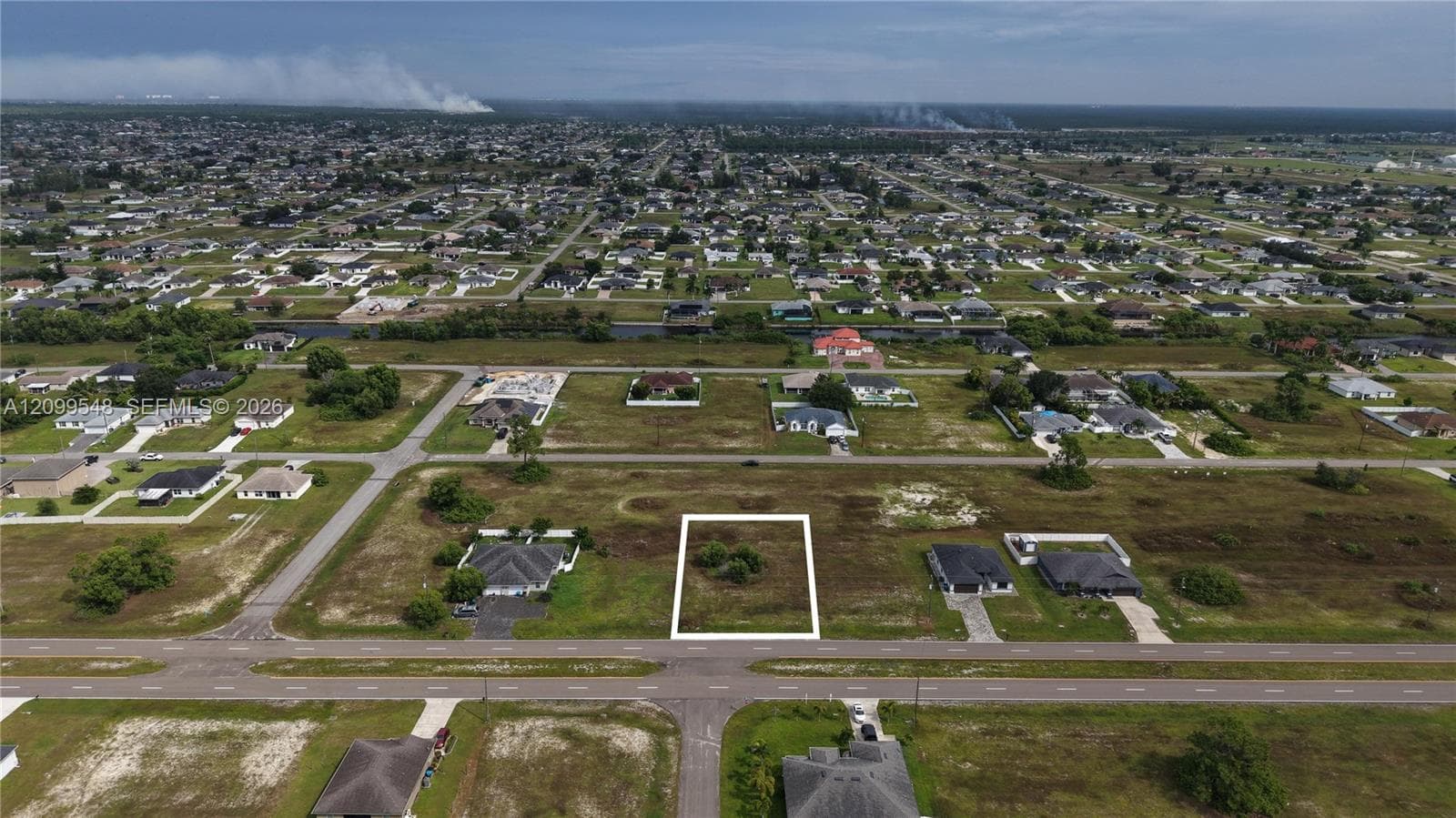 1735 DIPLOMAT PKWY W, Cape Coral FL 33993