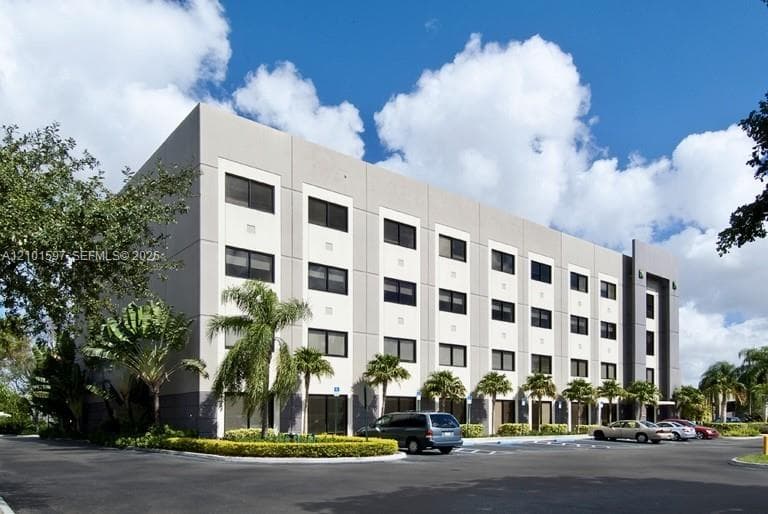 7875 NW 12th St # 318, Doral FL 33126