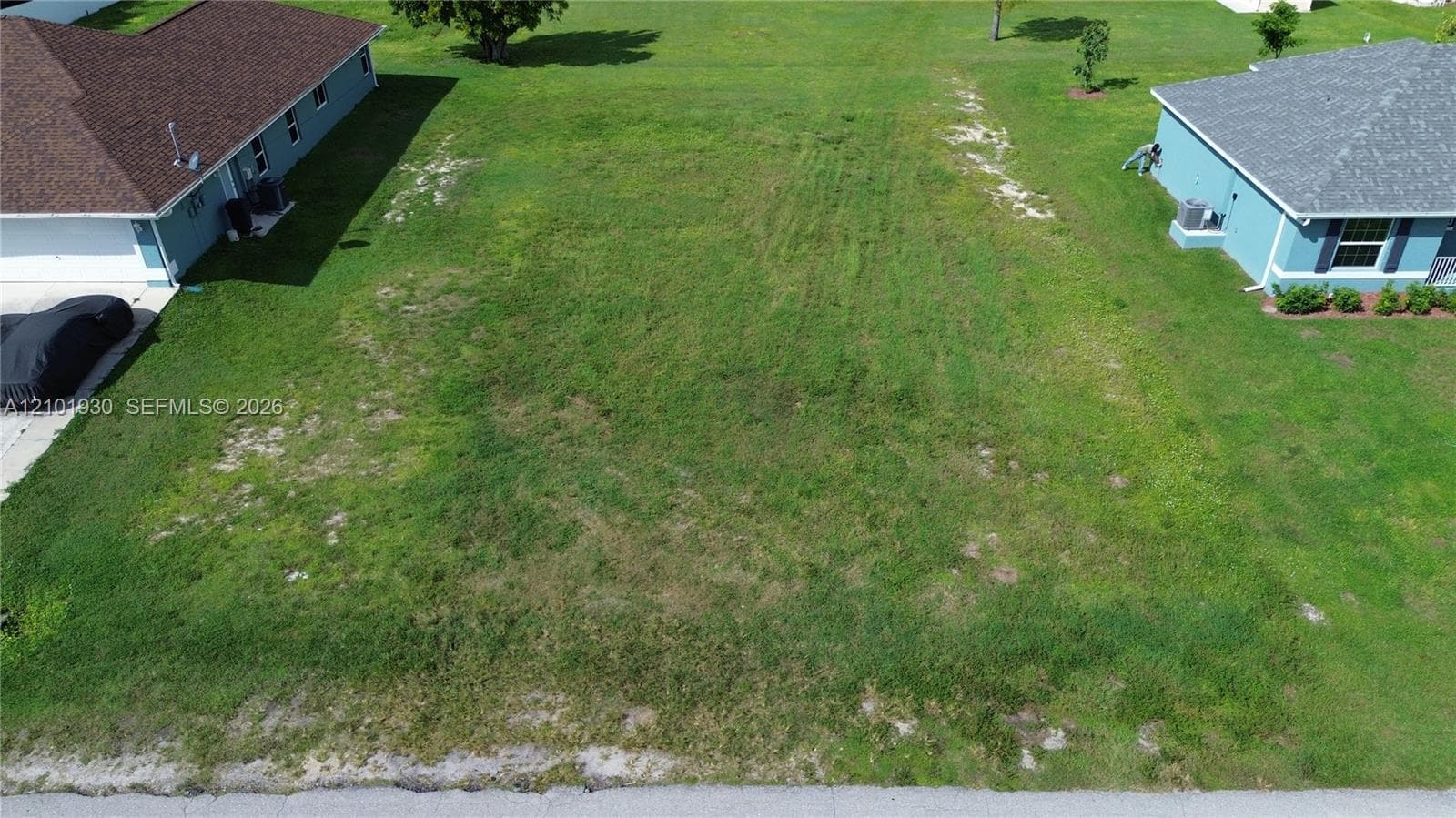 2045 NE 24th Ter, Cape Coral FL 33909