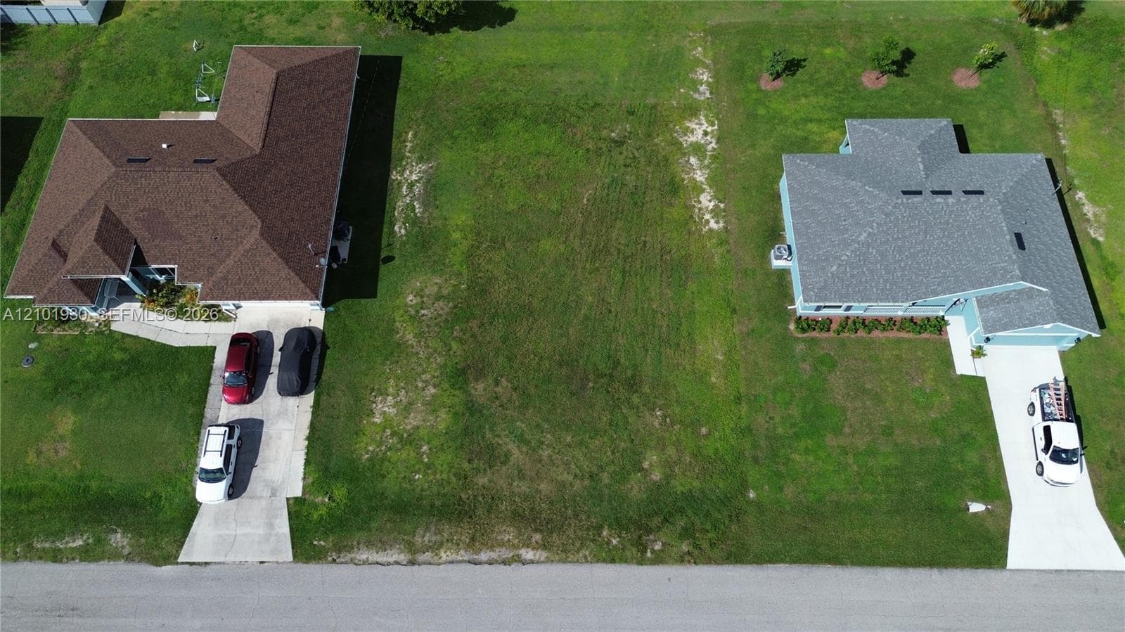 2045 NE 24th Ter, Cape Coral FL 33909