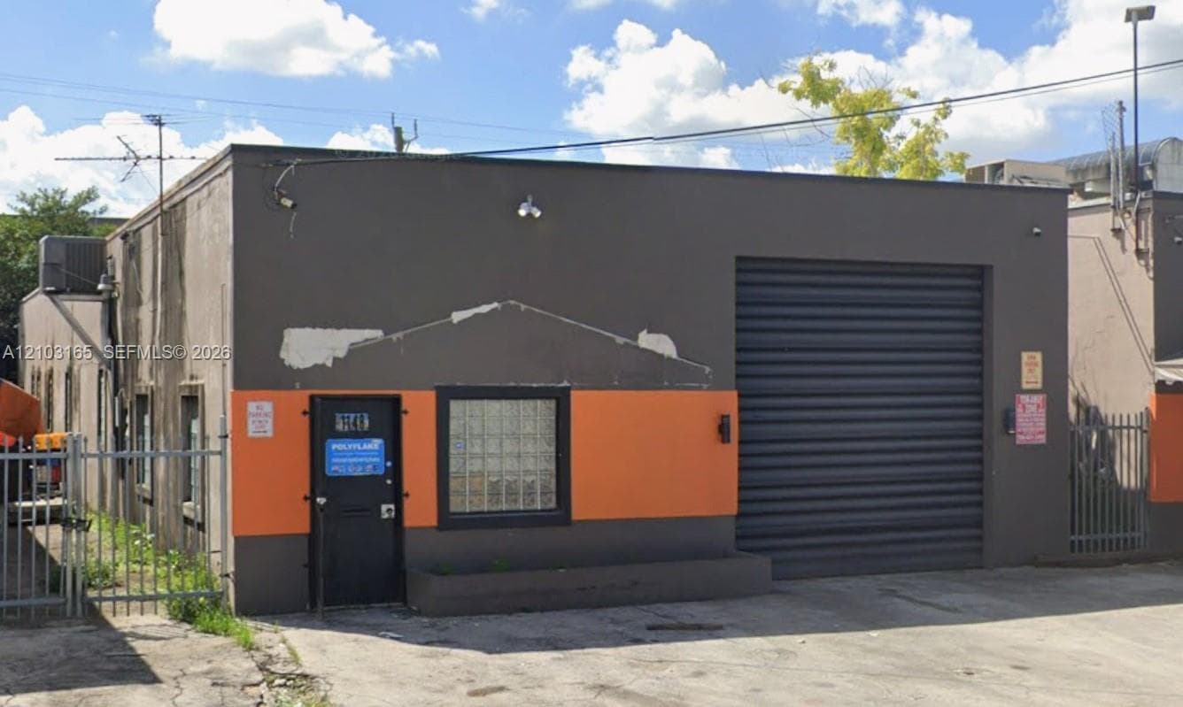 1148 E 26th St, Hialeah FL 33147