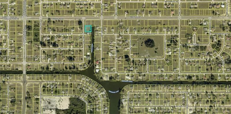 9 SW 22nd CT, Cape Coral FL 33991