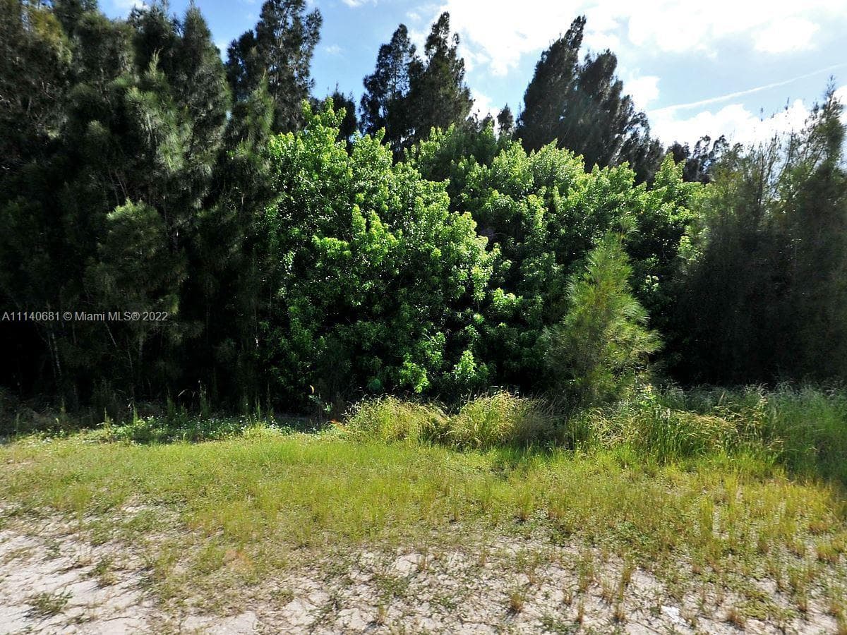 50 Savannah Rd, Fort Pierce FL 34982