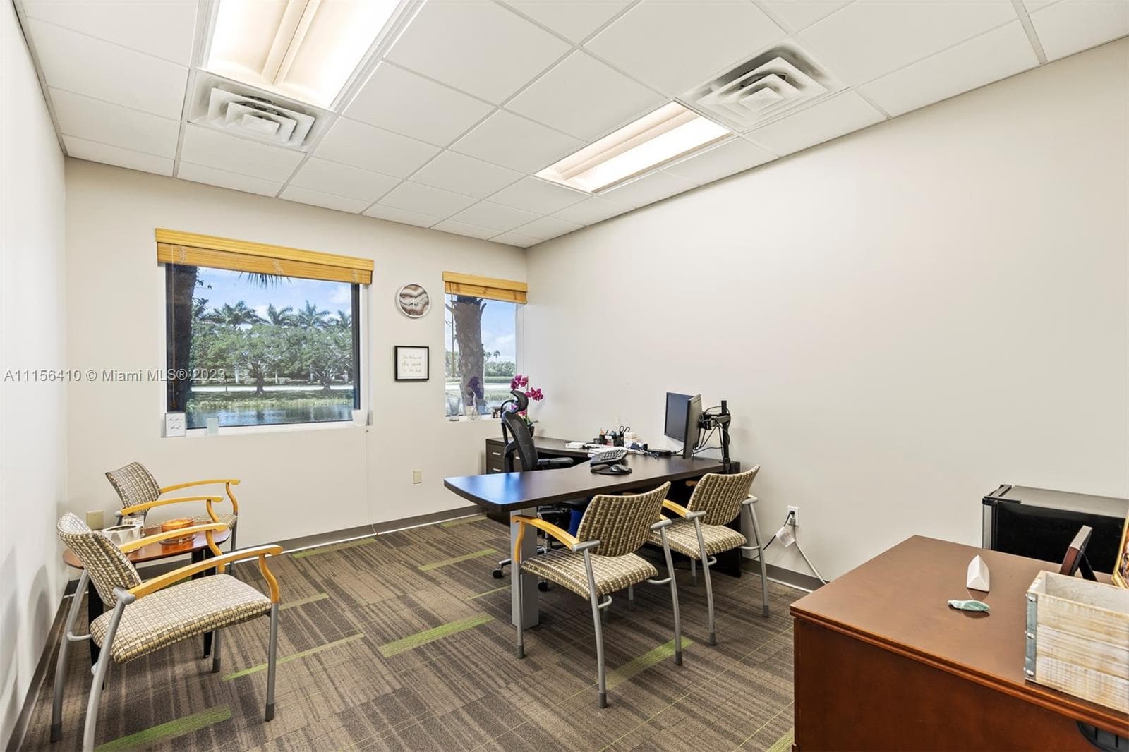 1455 N Park Dr, Weston FL 33326
