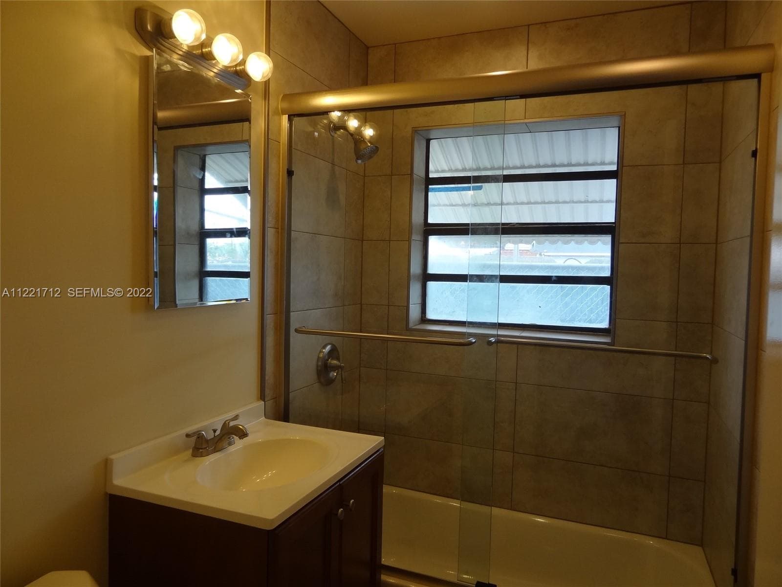 2212 Johnson St, Hollywood FL 33020