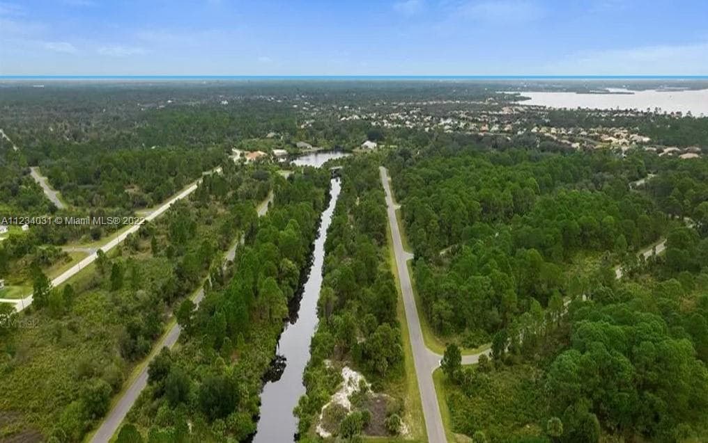 2573 Chapel Dr, Port Charlotte FL 33953