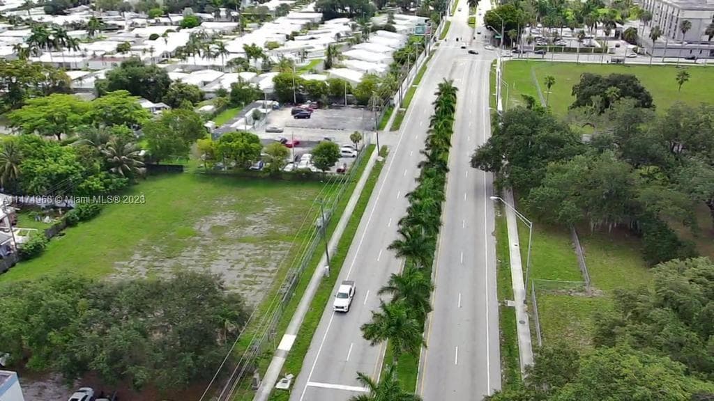 5421 W Hallandale Beach Blvd, West Park FL 33023