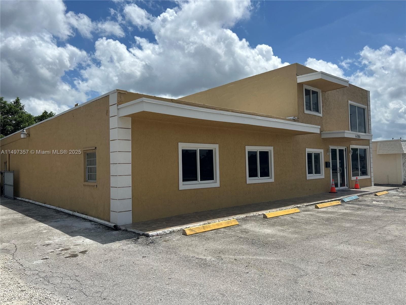 6300 Pembroke Rd, Miramar FL 33023