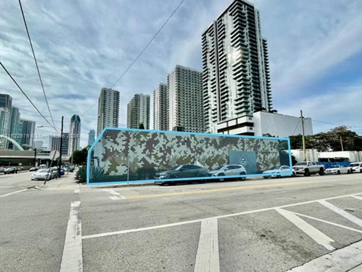 1542 NE 1st AVE, Miami FL 33132